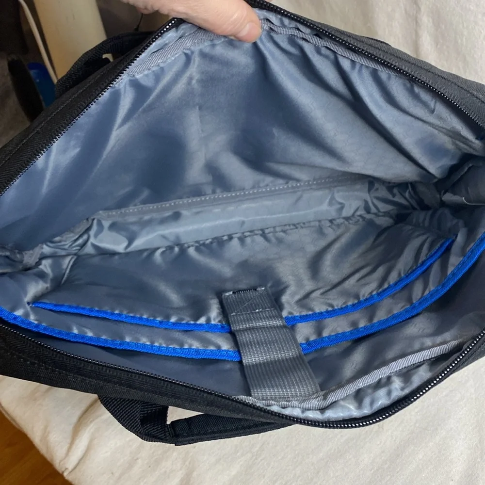 Dell PRO SLIM BRIEFCASE Fit Up to 15
